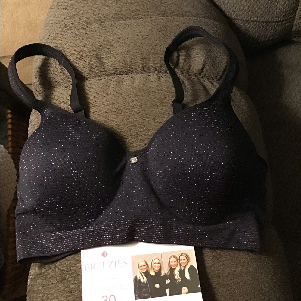 NWT Women’s 36B Lurex Mini Stripes Black Seamless underwire Bra